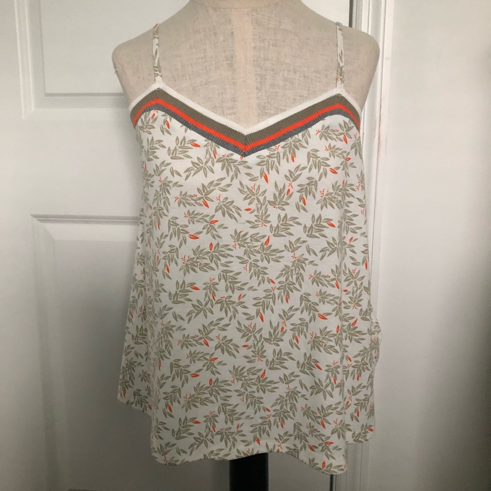 Hem & Thread Floral Leaf Print Spaghetti Strap Cami in White and Olive